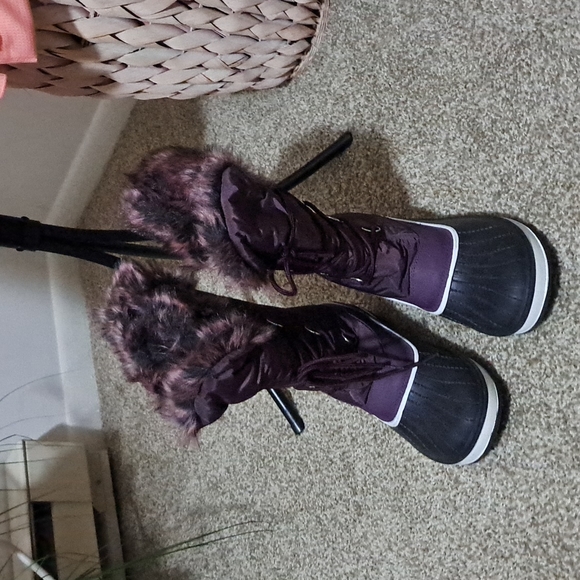 Boots - Picture 2 of 2